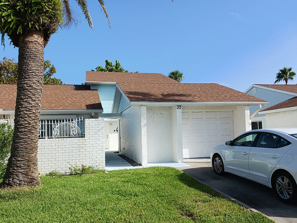 1st image of 32 Chippingwood Ln
