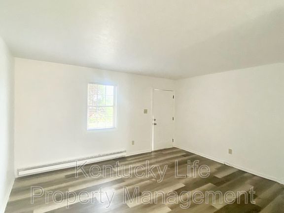4th image of 166 Centennial Ave