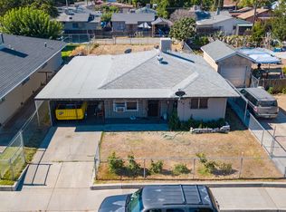 924 E Cleveland Ave, Madera, CA 93638