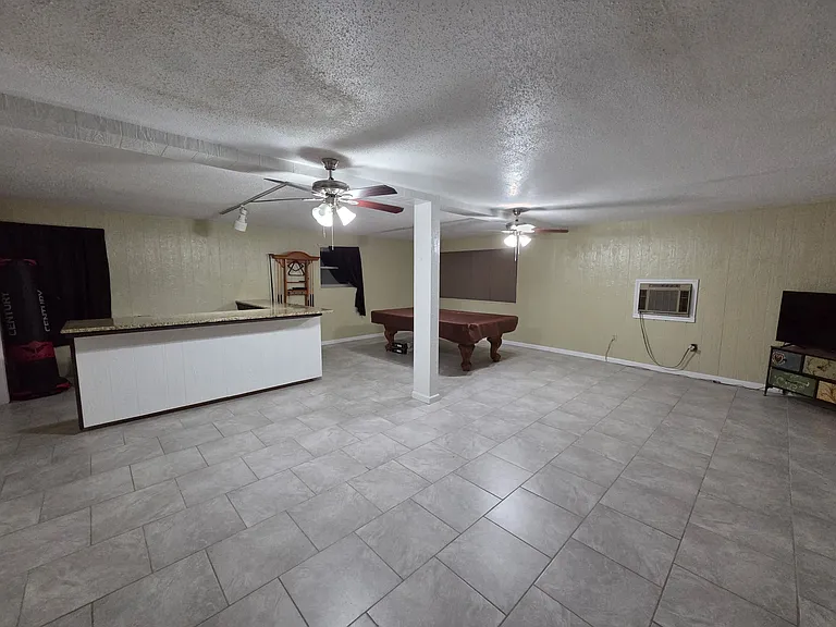 2824 Del Rio Rd W — Photo 2