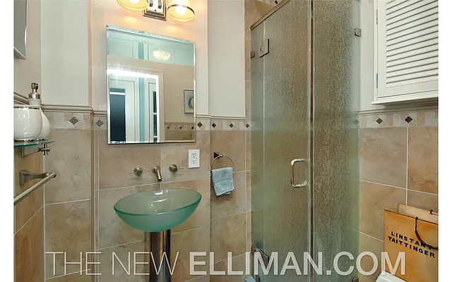 Sold by Douglas Elliman | media 15