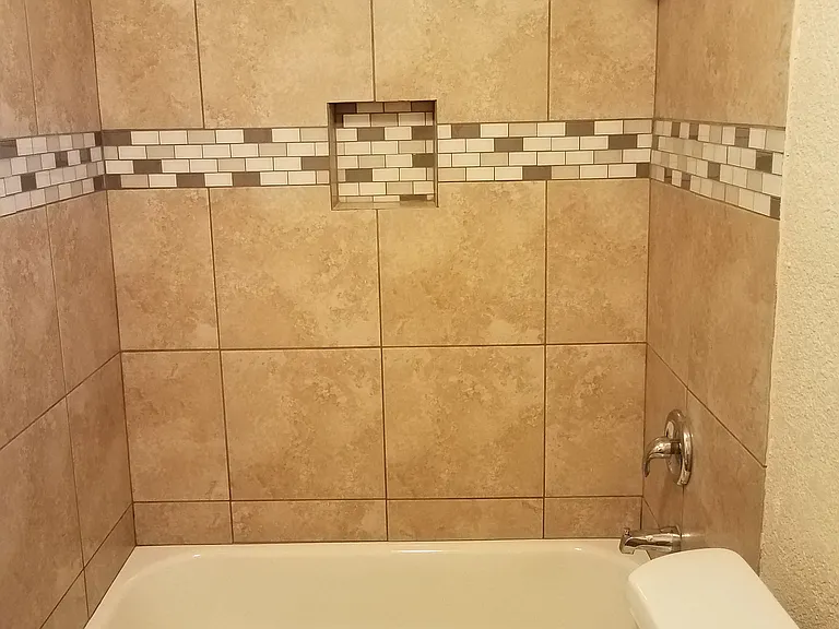 418 E Highland Blvd #B — Photo 13