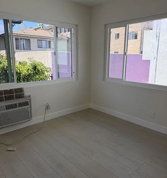 213 S Alexandria Ave #9 — Photo 12