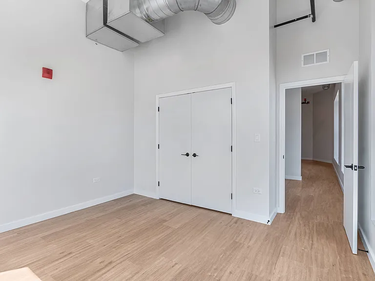 805 N. Milwaukee — Photo 34