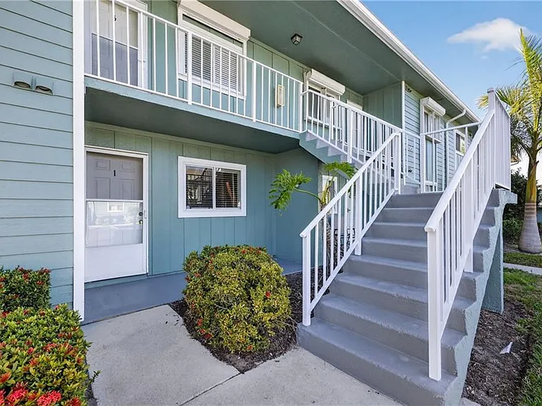 144 Cypress Way E #701 — Photo 36