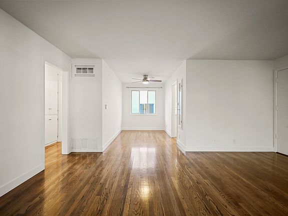 3rd image of 150 San Vicente Blvd #6