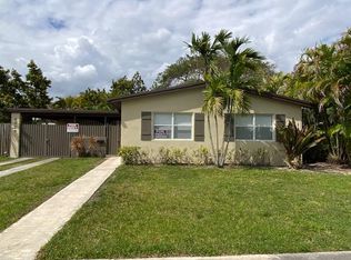 9925 Pan American Dr, Cutler Bay, FL 33189