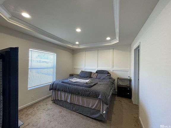 3rd image of 53 Whiteface Ln