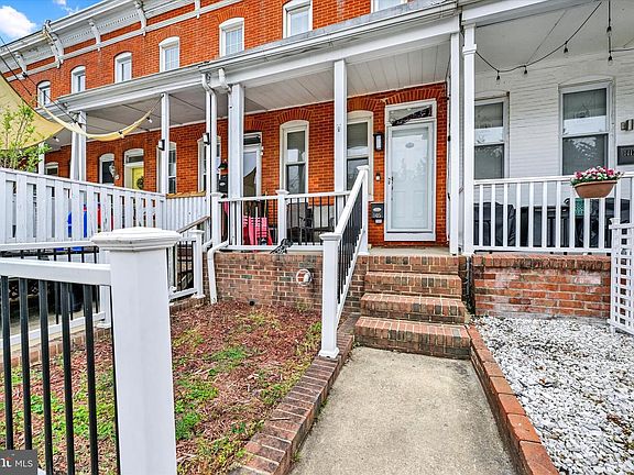 2nd image of 1415 Race St