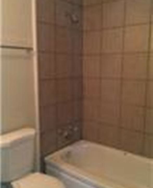 2nd image of 541 Norton Ave