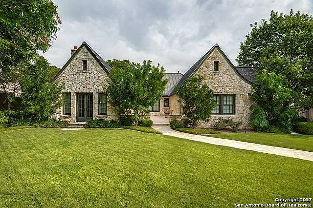 1st image of 209 Stanford Dr