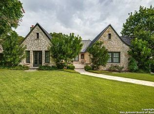209 Stanford Dr, Olmos Park, TX 78212