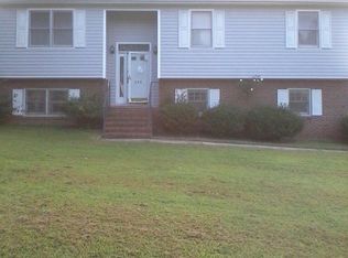 206 Brook Pine Dr, Greensboro, NC 27406