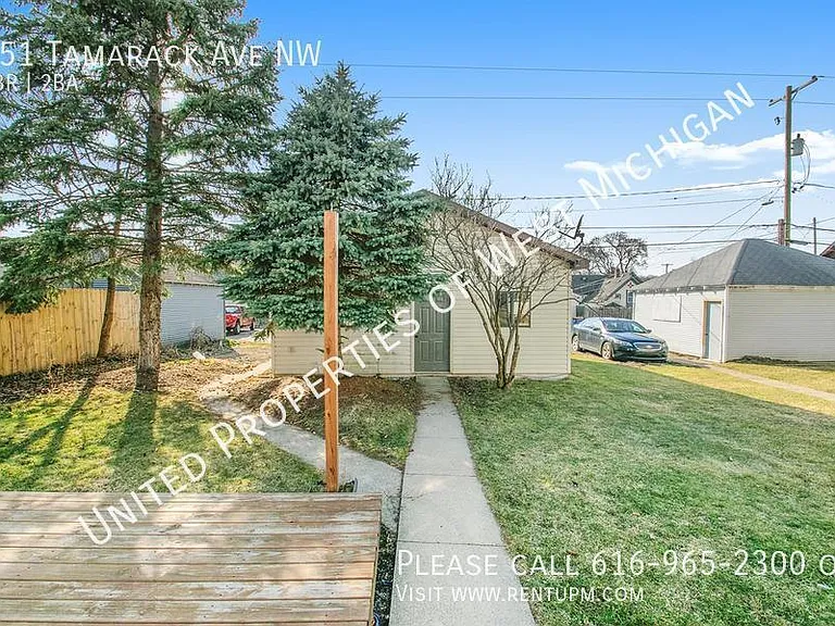 951 Tamarack Ave NW — Photo 17