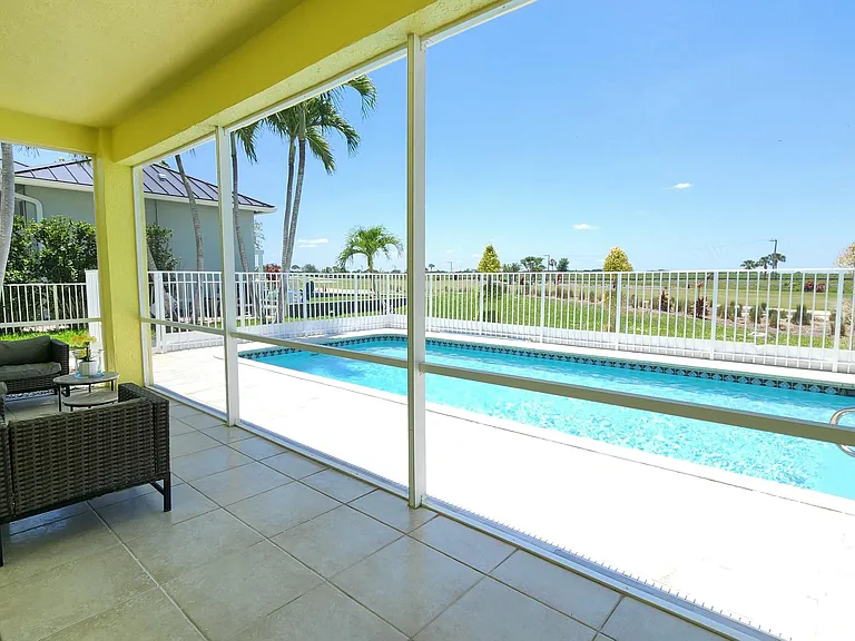1851 Corsica Dr — Photo 60