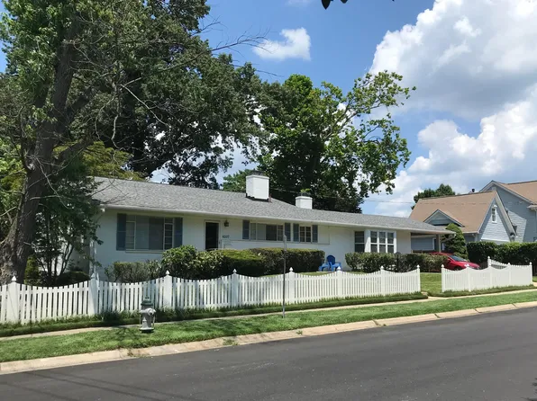 6207 Maiden Ln, Bethesda, MD 20817