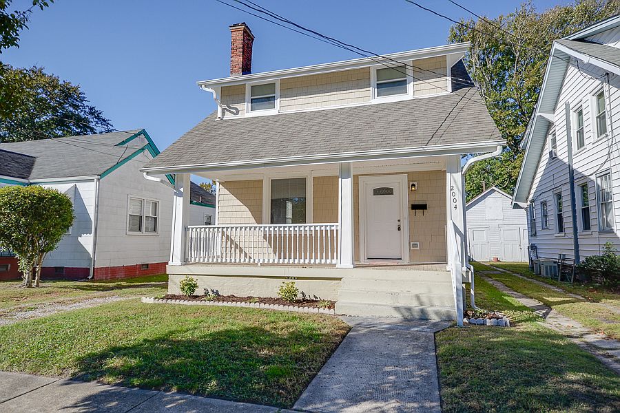 1st image of 2004 Parker Ave