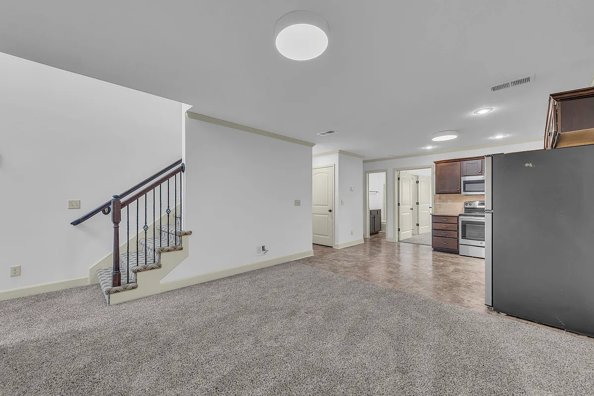 Building Photo - 5407 N Hickory St