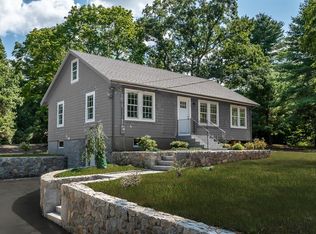 102 Village St, Millis, MA 02054