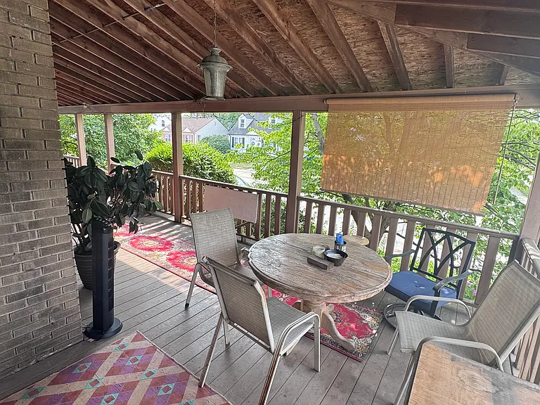 22246 Virginia Ave — Photo 7