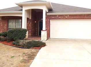 625 Lazy Crest Dr, Fort Worth, TX 76140