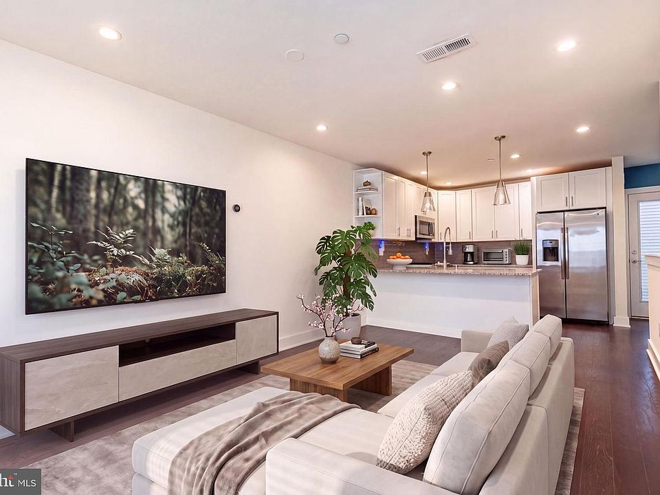 1st image of 1139 Clay St #2