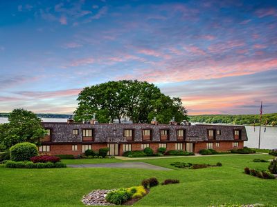 1070 South Lake Shore DRIVE #1-C2, Lake Geneva, WI, 53147