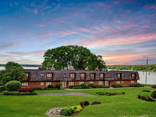 1070 South Lake Shore DRIVE #1-C2, Lake Geneva, WI 53147