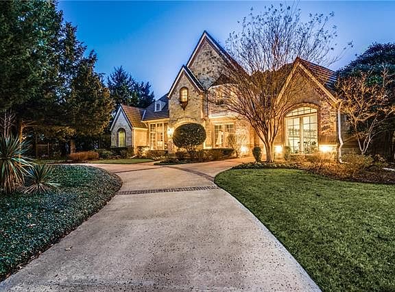 2nd image of 1802 Leeds Dr