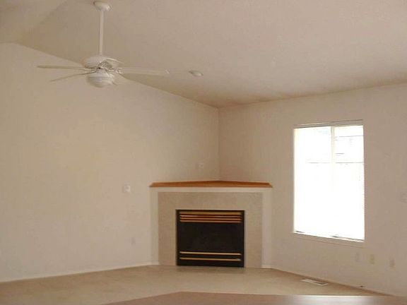4th image of 8411 NE 56th St