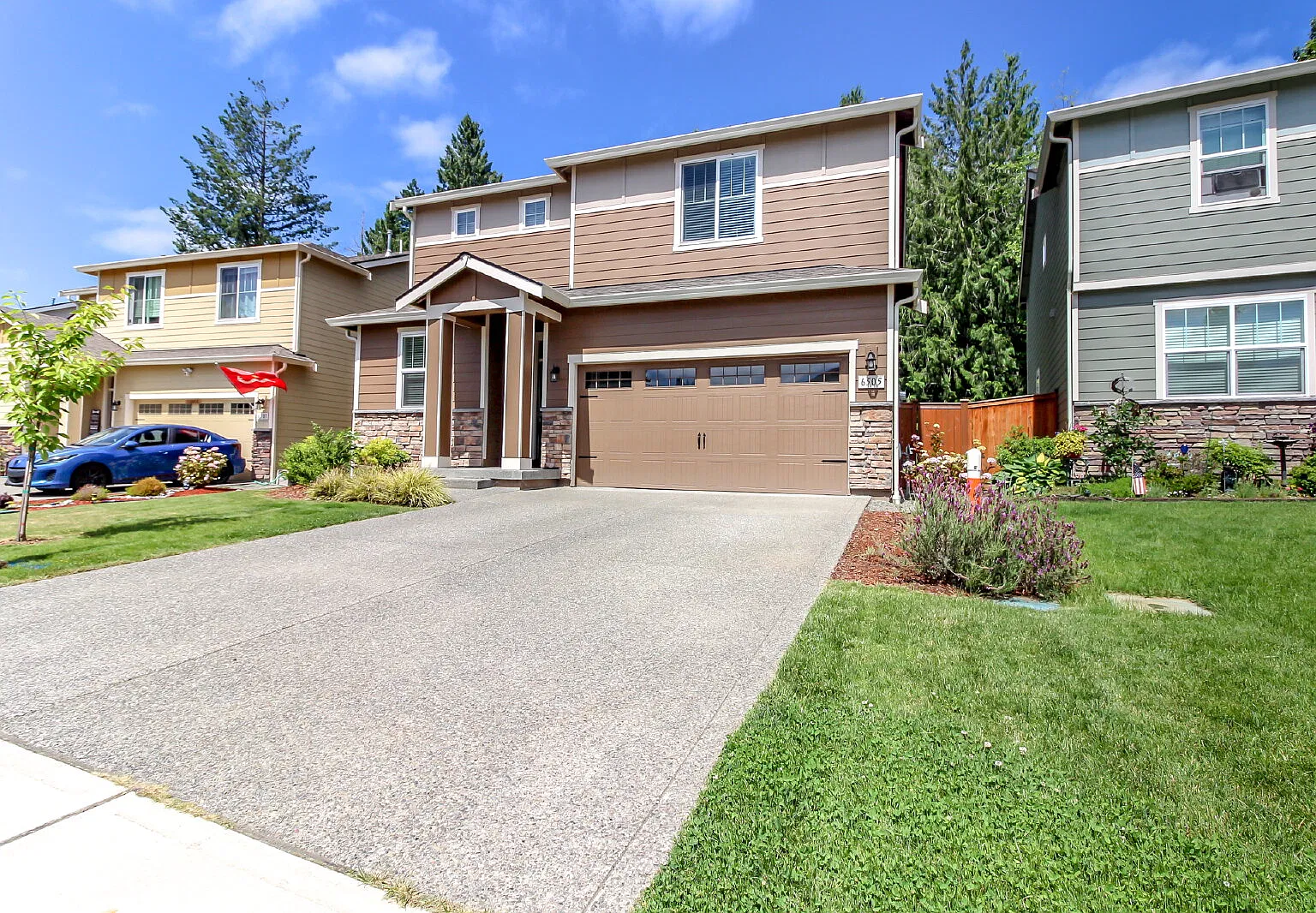 Beautifully Maintained 2016-Built Home in a Quiet Community — Photo 1