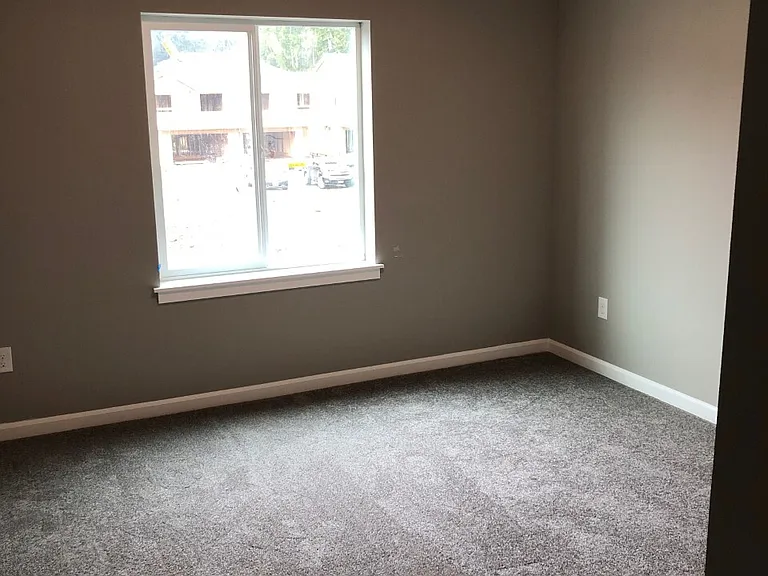 6922 Delaney Ln NE #A — Photo 14