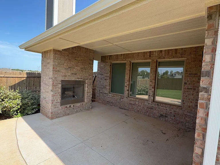 12301 SW 31st St — Photo 4