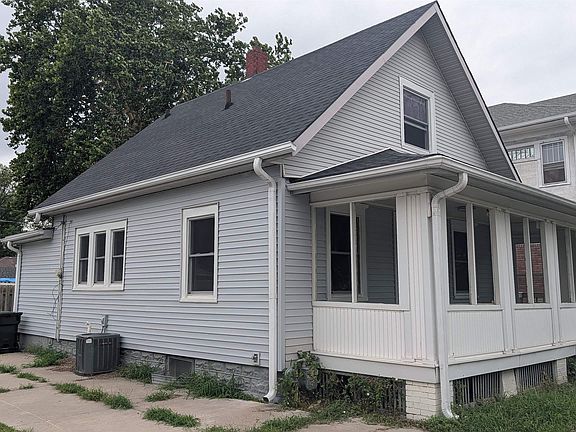 2nd image of 5917 Havelock Ave