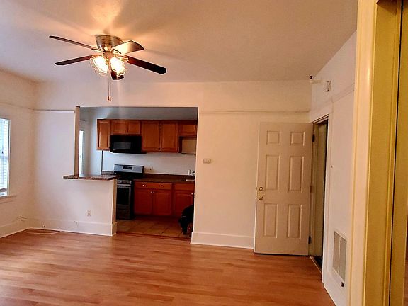 4th image of 135 Bonito Ave APT 4