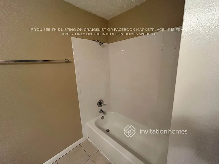 4402 Presidential St — Photo 11