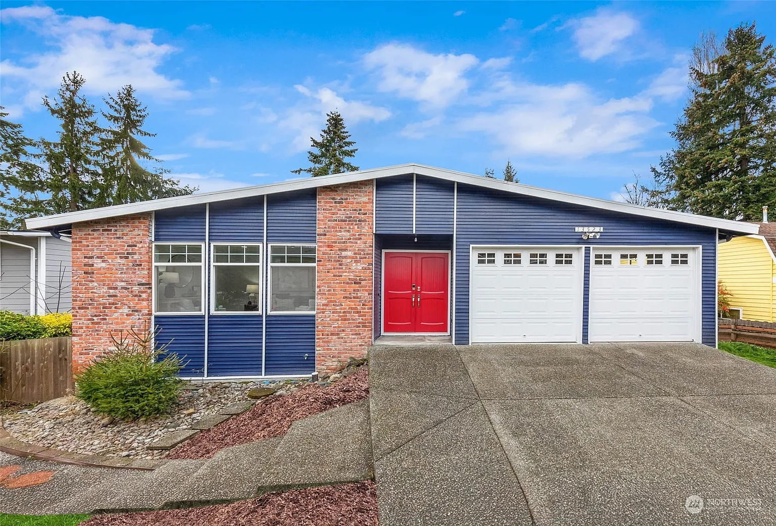 13523 115th Avenue NE photo 1