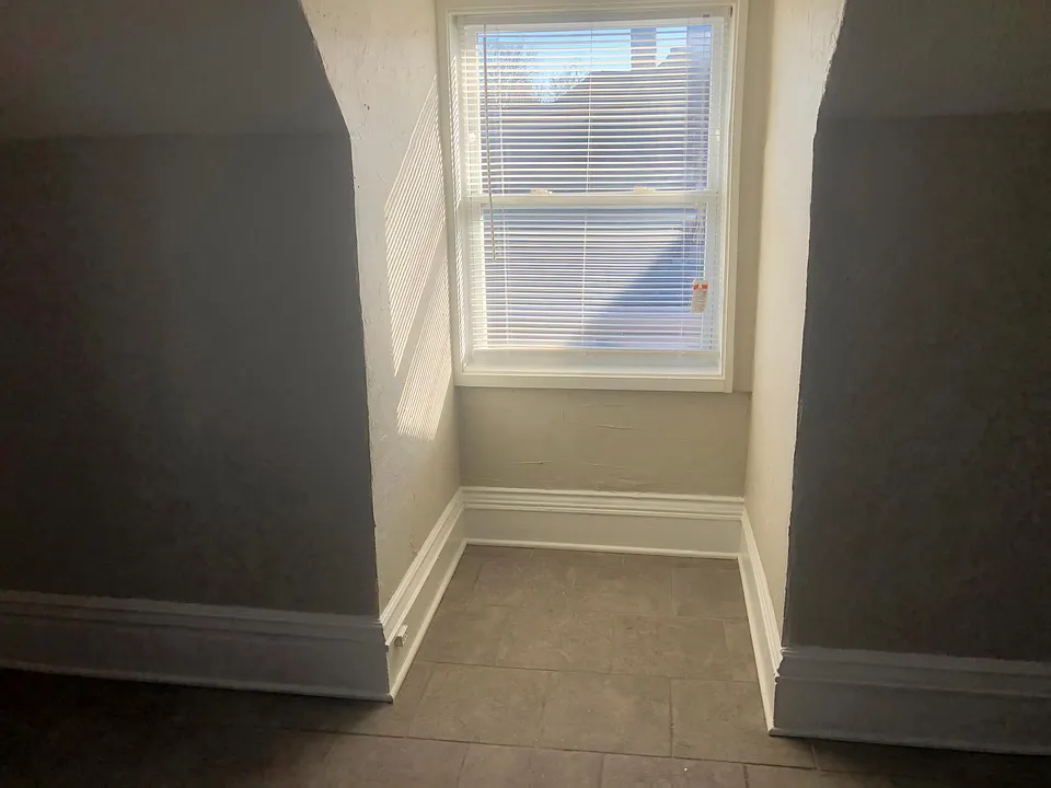 4051 Warwick Blvd #104