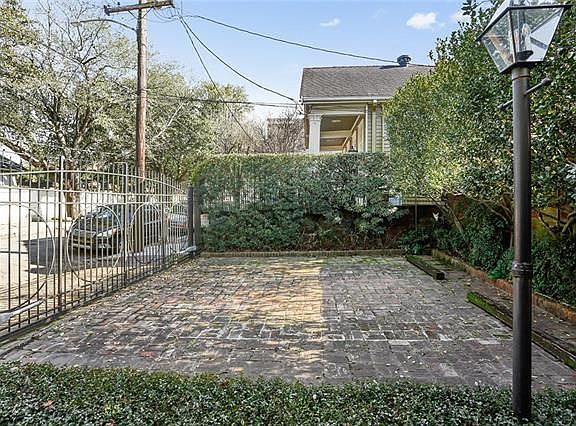 4th image of 1430 6th St