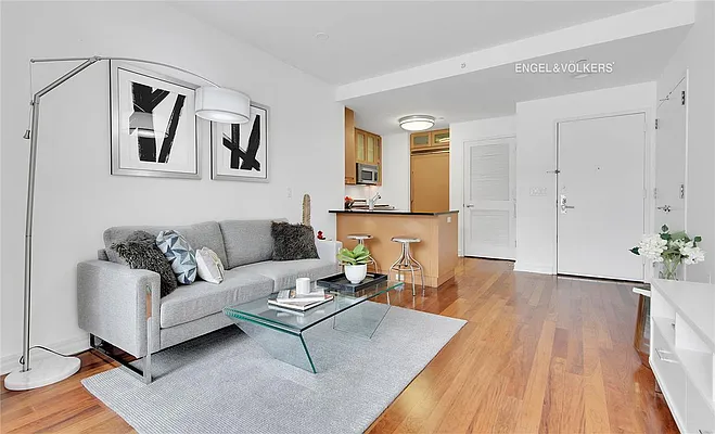 Sold by Engel & Völkers New York City | media 10