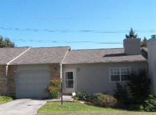 1610 Stone Hedge Dr, Knoxville, TN 37909