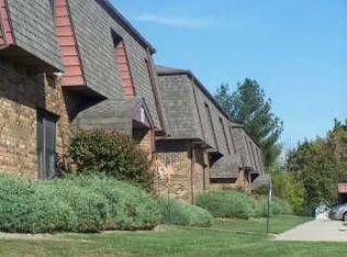 600 Bartlett St APT 6, Huntington, IN 46750