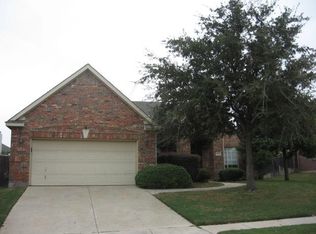 1705 Goshawk Ln, Corinth, TX 76210