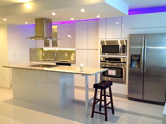 5th image of 2301 Collins Ave APT 442