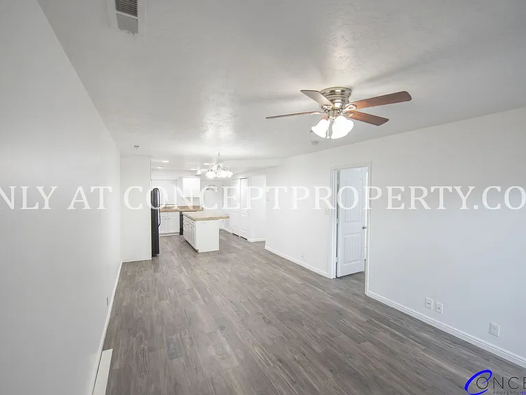 Foothill Terrace — Photo 289