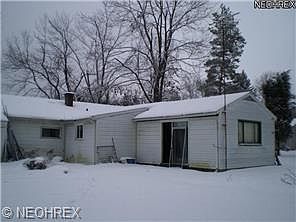 4th image of 15780 Thomas St