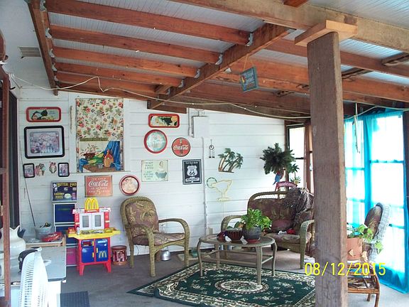 4th image of 714 NW 31st St