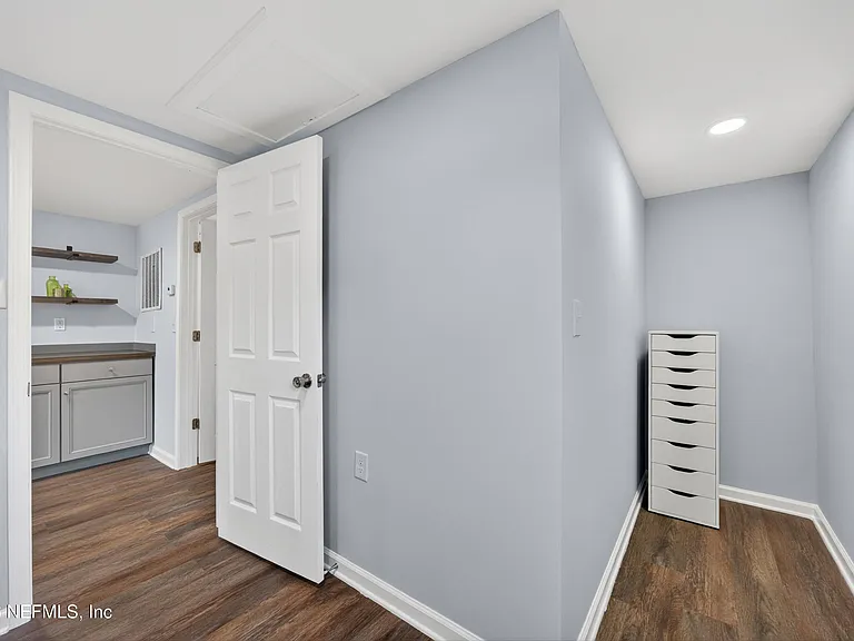 4660 French St — Photo 37