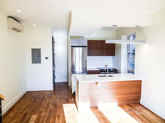 Rented by Urban Pads | media 77