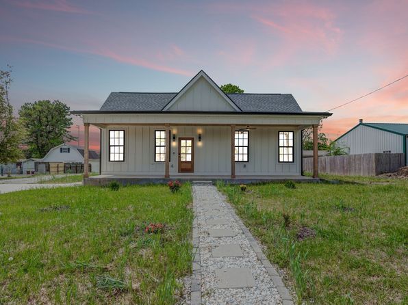 107 Shady St, Summertown, TN 38483